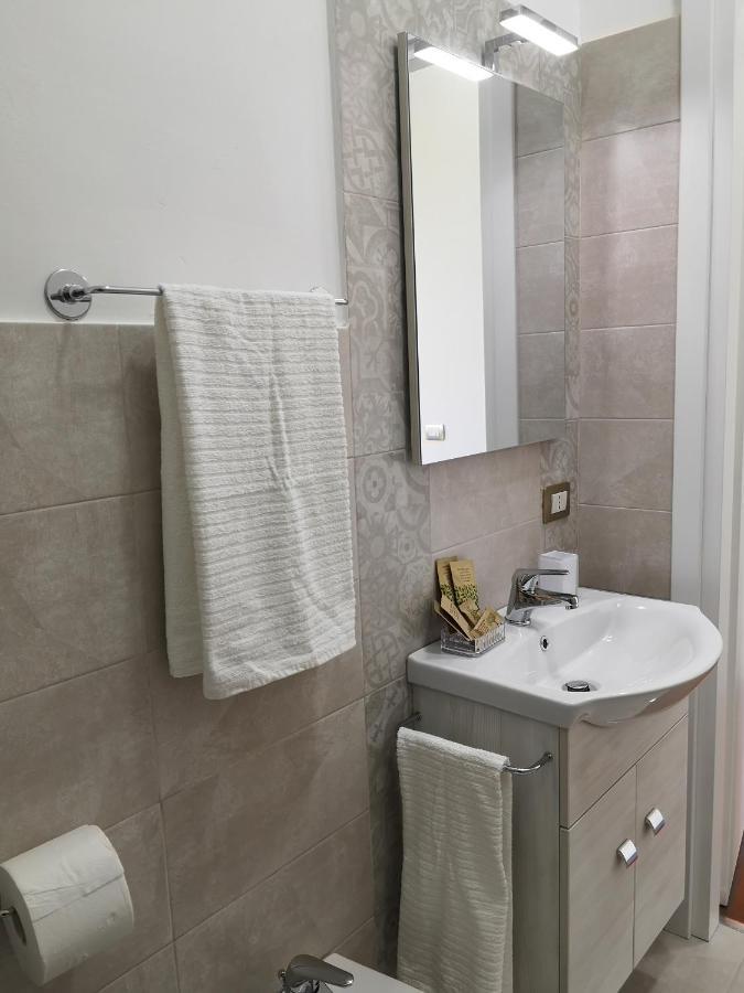 La Camelia B&B Мессина Экстерьер фото